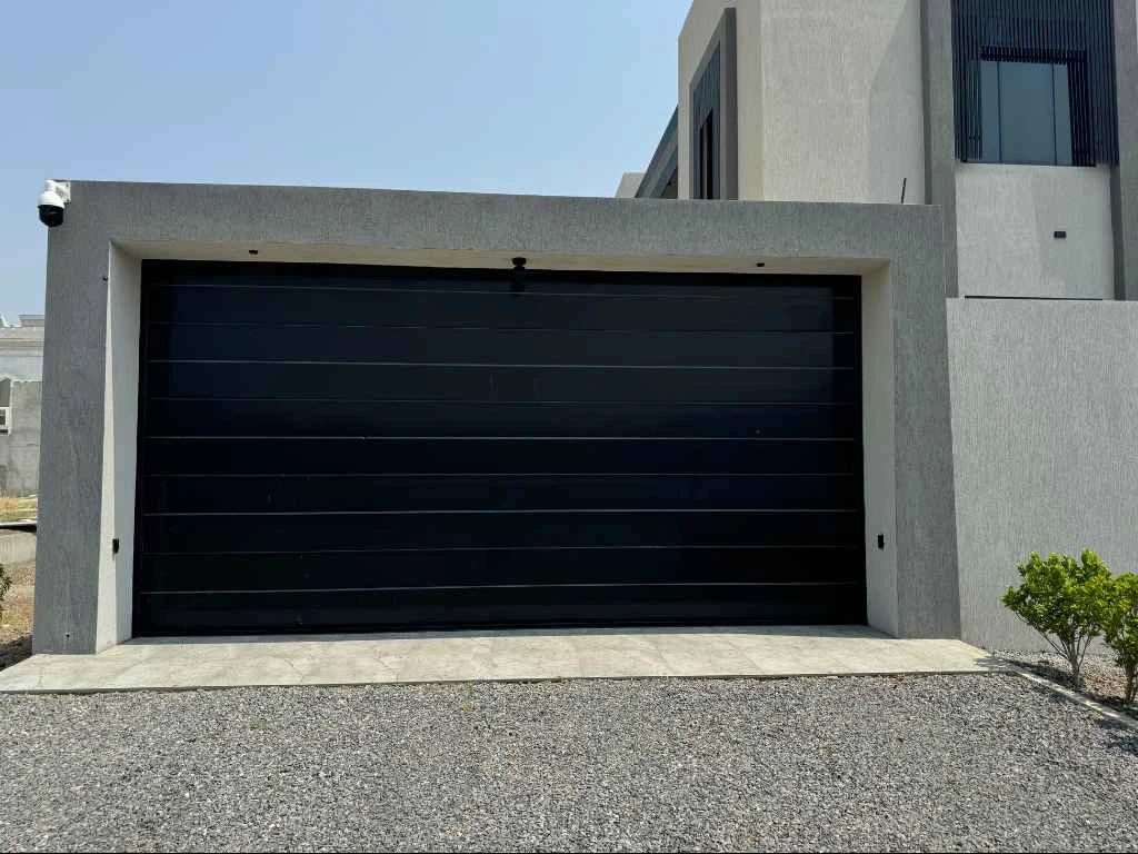 Garage Doors with Motor & Remote